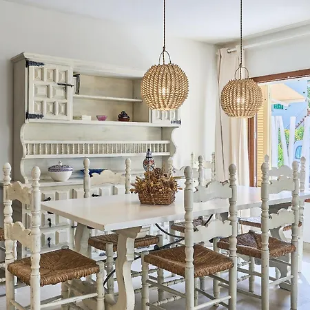 Дом отдыха Hibiscus Поланко